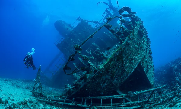Best Wrecks Red Sea thumb
